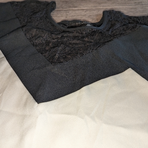 Ann Taylor Blouse - Picture 6 of 6